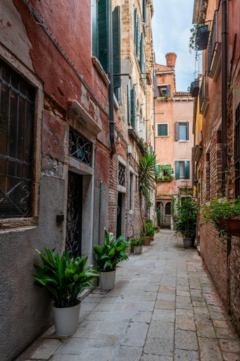 Others 2, A Casa Tua 1, Venezia