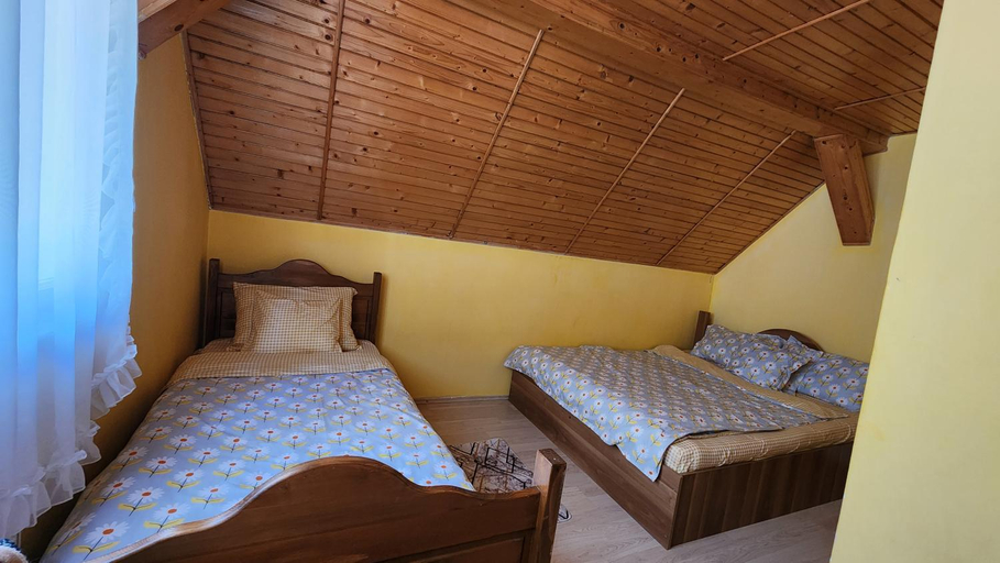 Bedroom 2, Casa de vacanta Julius, Pietroasa