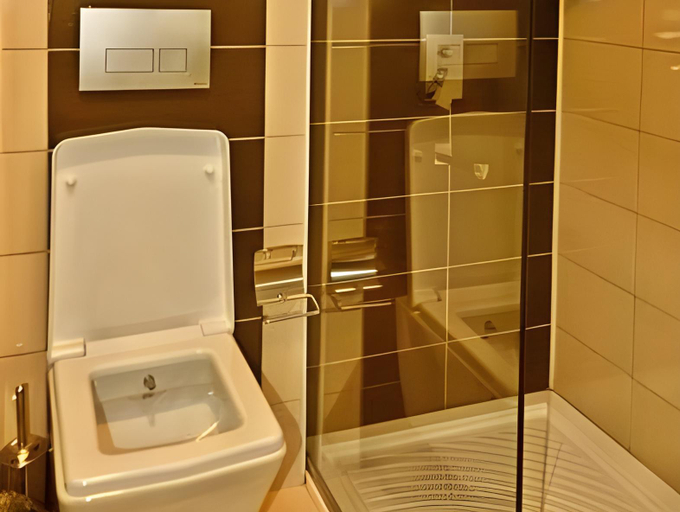 Bathroom 3, Ozpark Hotel, Akşehir