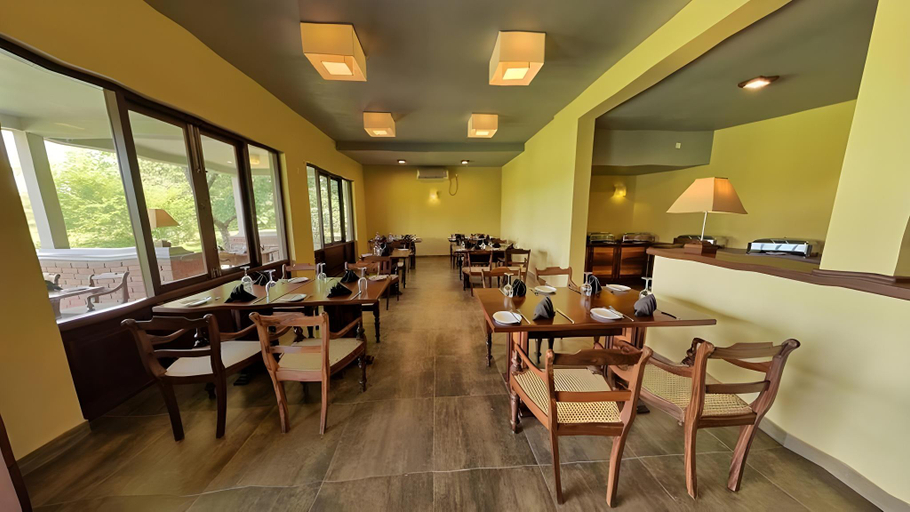 Food & Drinks 5, Ehalagala Lake Resort & SPA, Dambulla