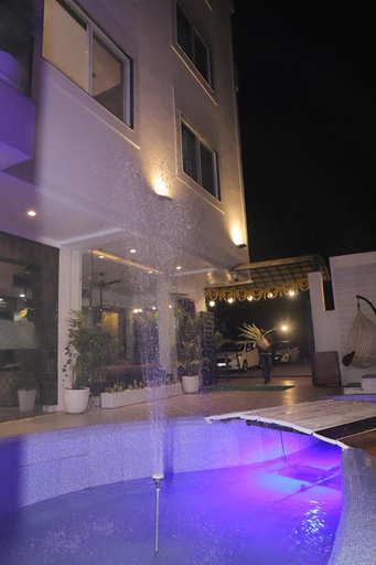 Sport & Beauty, Hotel Vatika Palace, Hoshangabad