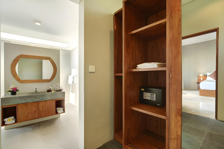 Bathroom 4, Infinity 4 BR Private Pool #L62, Gianyar