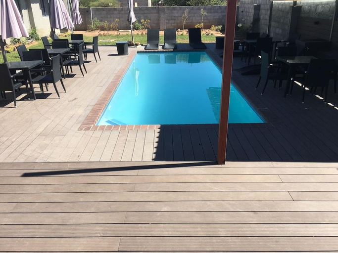 Others 5, Phudzi Hotel, Lethlakane