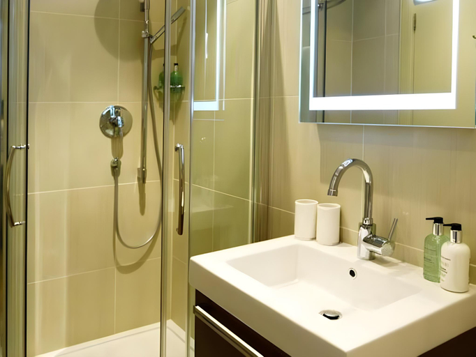 Bathroom 3, Inver Lodge, Highland