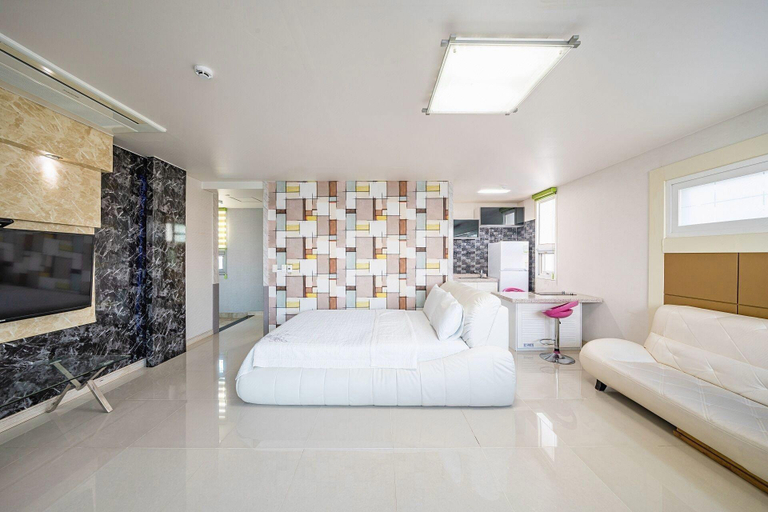 Bedroom 2, Pohang Fine Wave Pension, Pohang