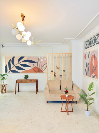 Public Area 2, Gulmohar Residency Hauz Khas , Delhi