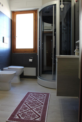 Bathroom 5, POESIS ROOM, Cagliari