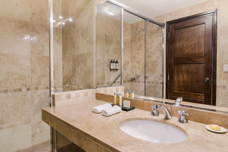 Bathroom 2, Wyndham Costa del Sol Cusco, Cusco