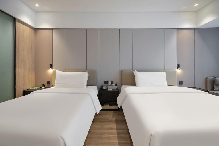 Bedroom 2, Atour Hotel Dalian Railway Station, Dalian