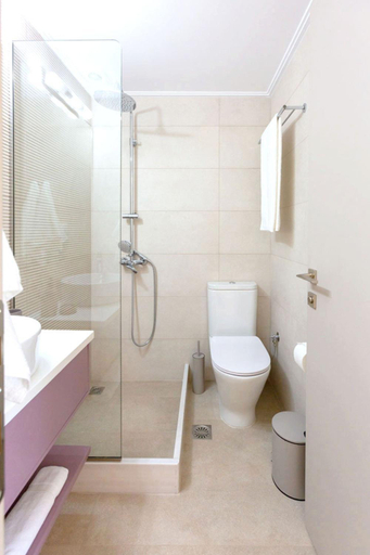 Bathroom 4, Azari Lifetime Memories, Peloponnese