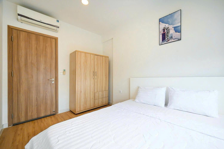 Bedroom 2, SOHO RESIDENCE 5mins Bui Vien free pick up, District 1