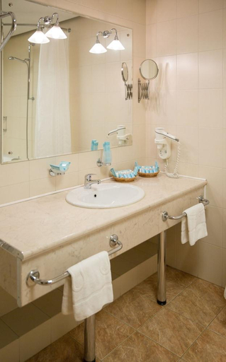 Bathroom 4, Voznesensky Hotel, Ekaterinburg gorsovet