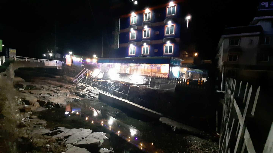 Others 4, Miryang Badri Pension, Miryang
