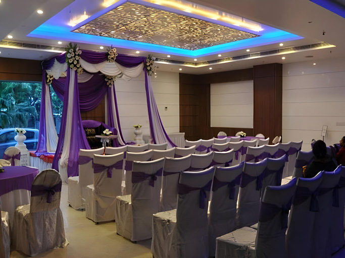 Others 5, Silvete Hotel, Lucknow