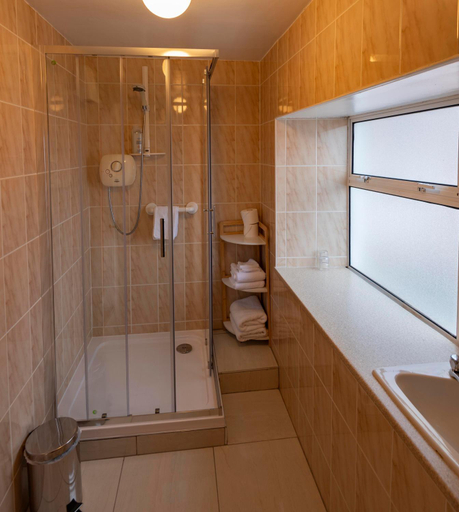 Bathroom 4, Murphys Farmhouse B&B