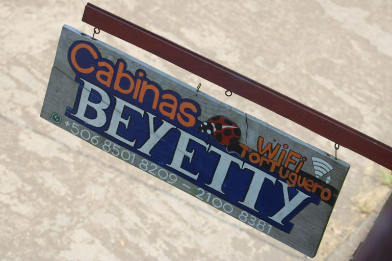 Others 4, Cabinas beyetty, Pococí