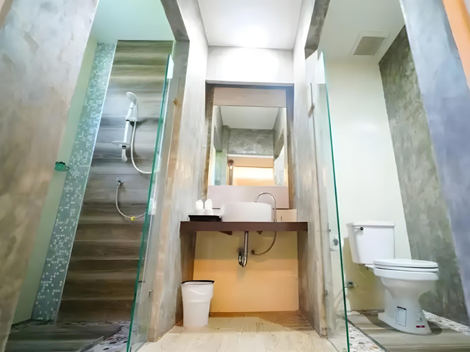 Bathroom, Chatnipa Beach Resort, Muang Rayong