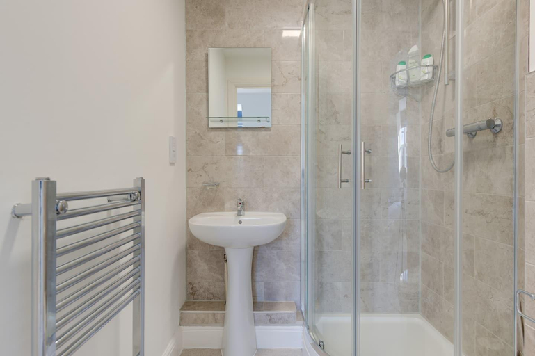 Bathroom 3, Juniper House, Essex