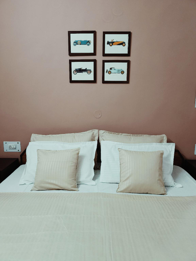 Bedroom 3, The Kailasha Homestay, Kullu