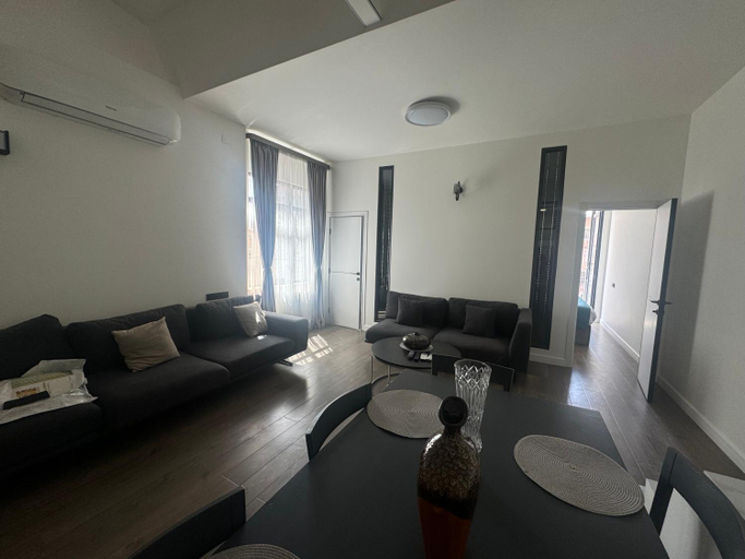 Others 4, Luxe Apartment in Center, Yerevan