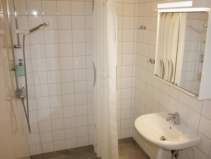 Bathroom 4, Hotel Falun, Falun