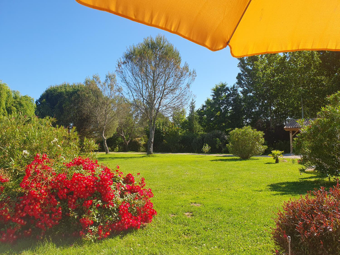 Others 3, Suite climatisee avec entree privative Les deux glycines, Lot-et-Garonne