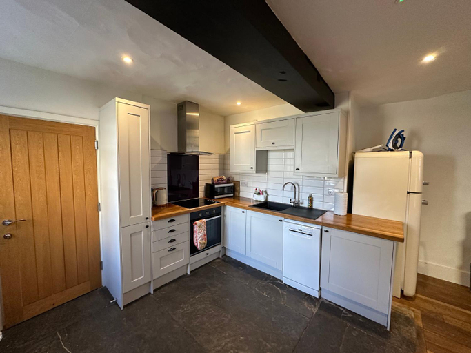 Others 5, The Yard House - 5 bedroom house set in Sherborne, Dorset