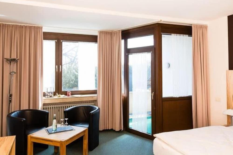 Bedroom 2, Hotel Roeb, Düren