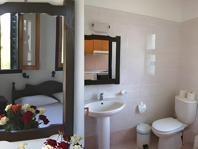 Bathroom, Elea Houses, North Aegean
