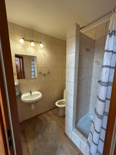 Bathroom 2, Penzion Nezabudka, Stropkov