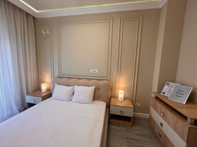 Bedroom 2, White Tower Apart Hotel, Navodari