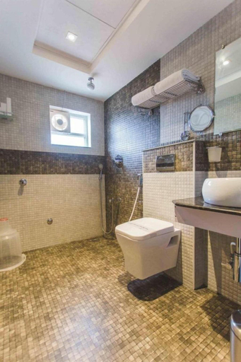 Bathroom 5, Hotel Thanga Orchid, Bangalore