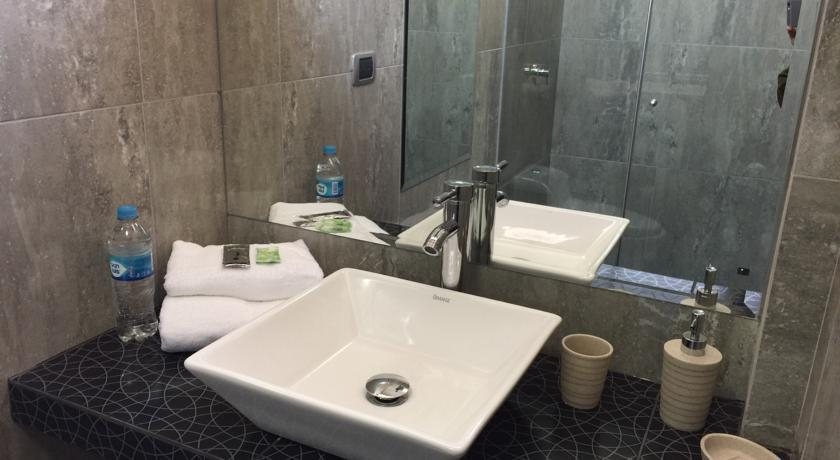 Bathroom 5, RHOUSE Cusco, Cusco
