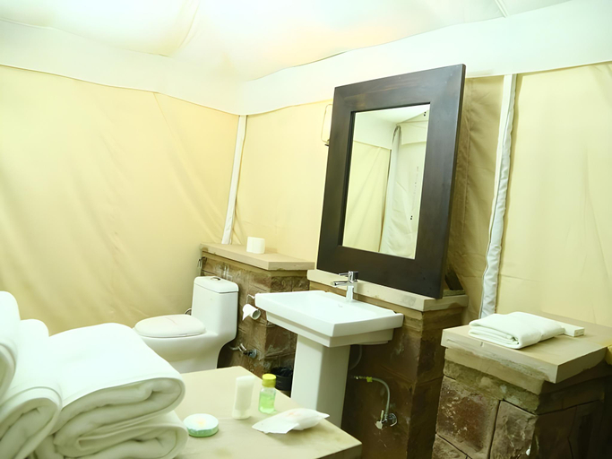 Bathroom 3, Hariyali Dhani Camps & Desert Resort With Swimming Pool, Near Jodhpur, Jodhpur
