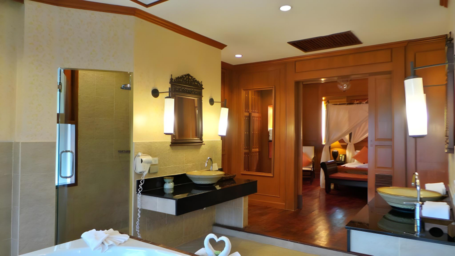 Bathroom 5, Mukdara Beach Villa & Spa Hotel, Takua Pa