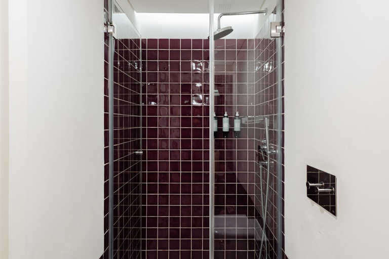 Bathroom 4, Almaria - Da Corte Apartments | Chiado, Lisbon