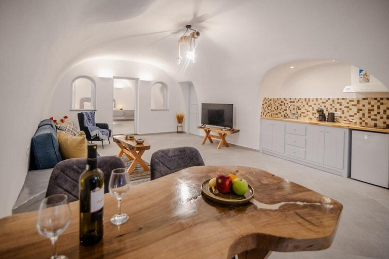 Others 2, Sun Angelos Oia - Luxury Cave Suites, South Aegean