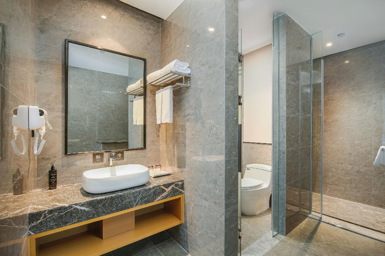 Bathroom 3, Rezen Royal Hotel Huizhou Huicheng, Huizhou