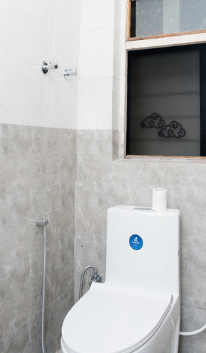 Bathroom 4, Rightway Hotel & Restaurant, Bagmati
