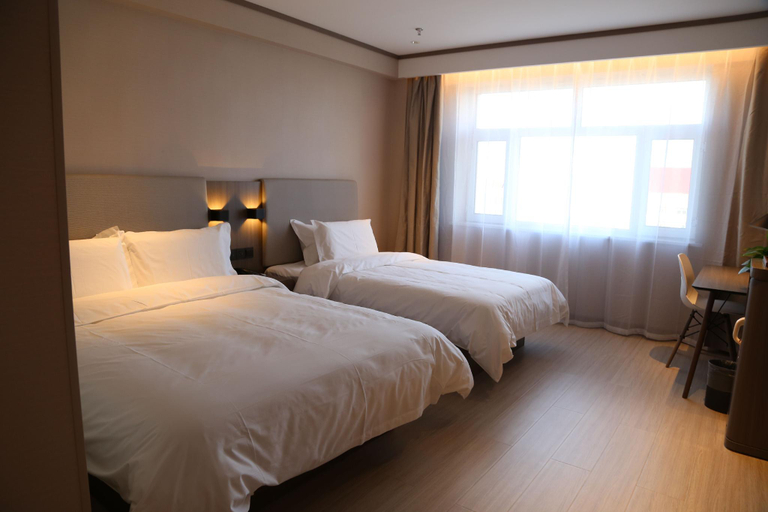 Bedroom 3, Hanting Hotel Heihe Railway Station, Heihe