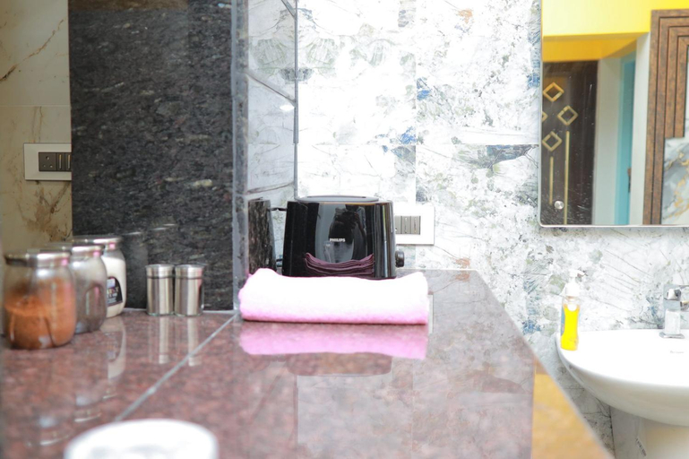 Bathroom 4, HOTEL CYRIL, Kanniyakumari
