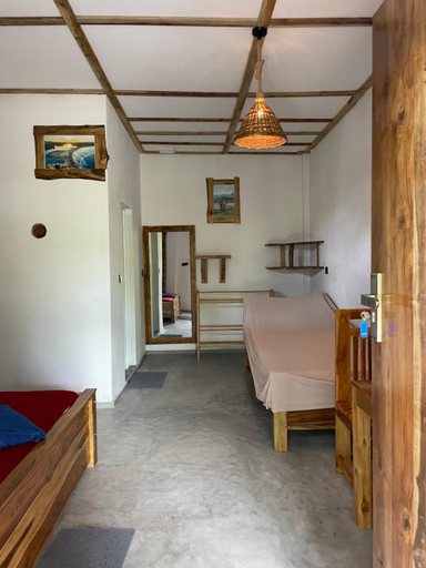Bedroom 2, Drift, Pothuvil