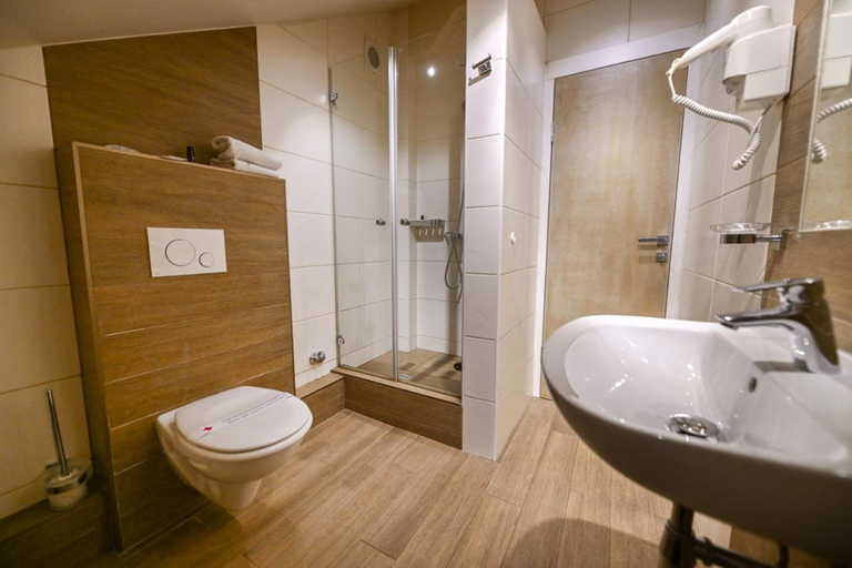 Bathroom 4, Hotel Ideja, Banja Luka
