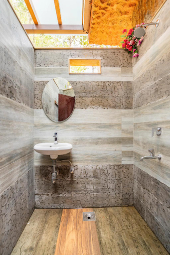 Bathroom 5, Shivaaz Forest King Villa, North Goa