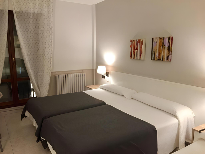 Bedroom 3, Hotel Rio Arga (centro), Zaragoza