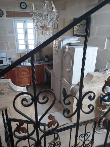 Kitchen 2, 6
