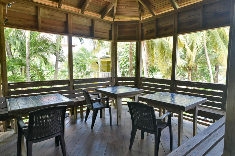 Food & Drinks, Mariposa Lodge, Roatán