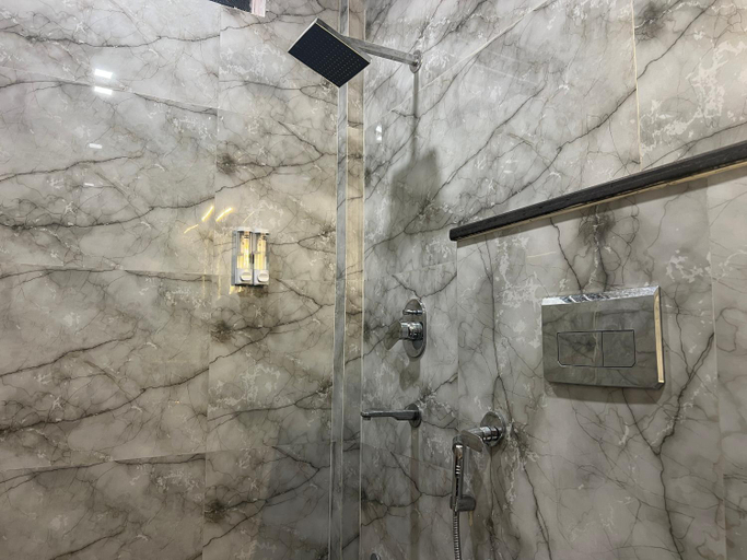 Bathroom 4, The Shalam Resort, Garhwal