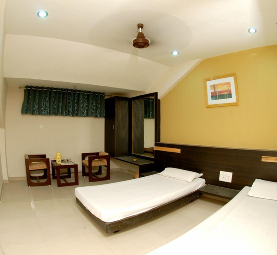 Bedroom 2, Hotel Rahi Local Unmarried NRI not alloewed, Vadodara