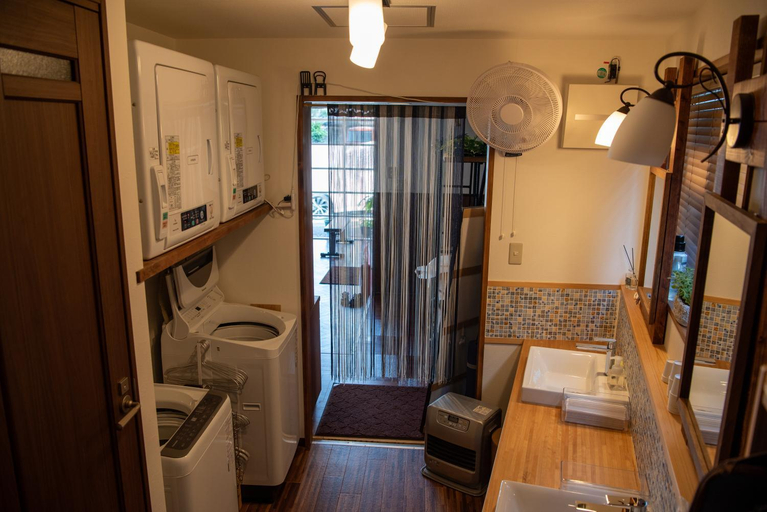 Others 4, Shimanto Hutte - Hostel, Shimanto